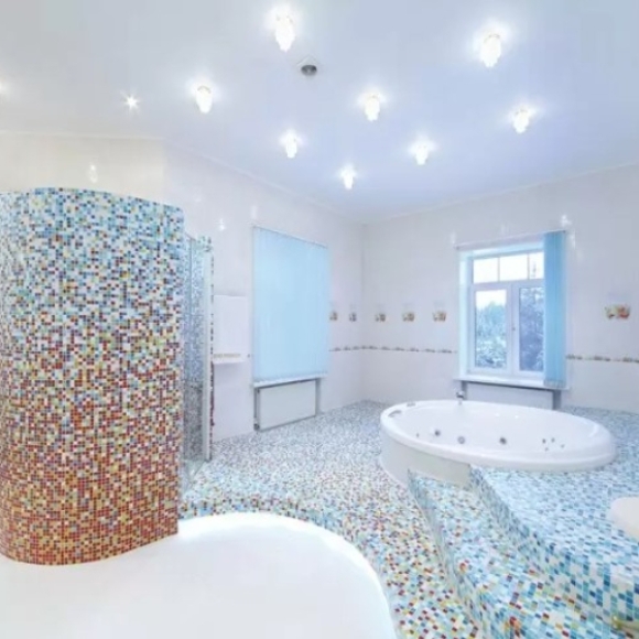 TRẦN THẠCH CAO CHỊU ẨM TIÊU CHUẨN